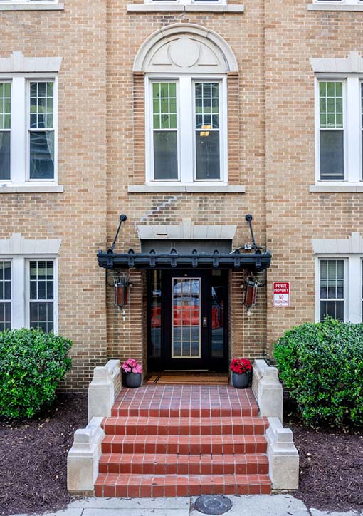 A brick apartment building in Charlotte, NC